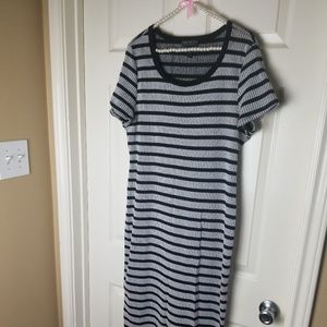 Midcalf striped maxi dress